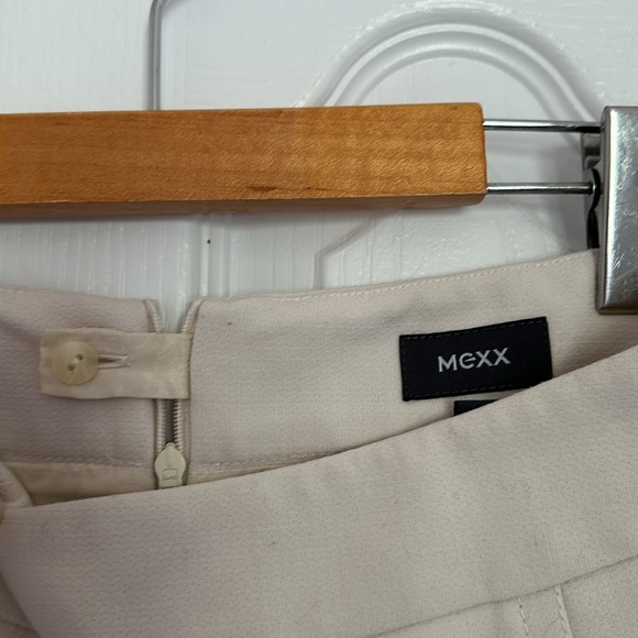 Plain Beige Office Pencil Skirt - Picture 4 of 5